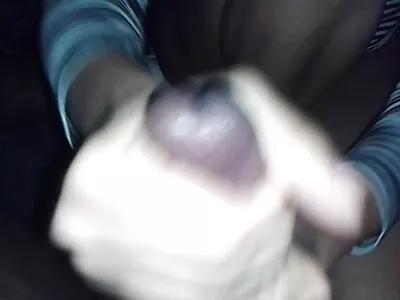Adolescenți muvie sexi perversi Sailor Luna și Ella Reese îl dracu pe un tip norocos în camera de zi