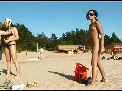 Blair Williams și sex cu batran Lisey Sweet îi recompensează pe norocoși cu o muie neglijentă