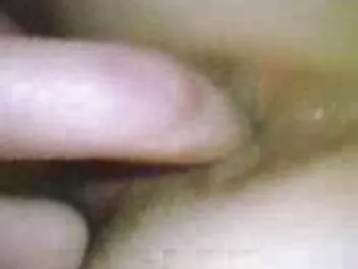 Christy Mac și Britney Amber anal futai jucând jocuri lesbiene în camera de zi
