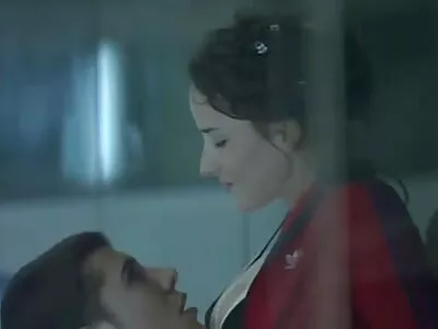 Tiffany fete care se fut în cur Mynx Cock-Bouncing Like A Slut