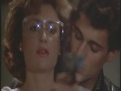 O brunetă uimitoare a fost futută pe canapea filme xxx in grup
