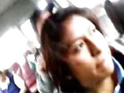 Bruneta jucăușă Nova Cane nu se sex cu femei negre poate opri să ejaze pe penis
